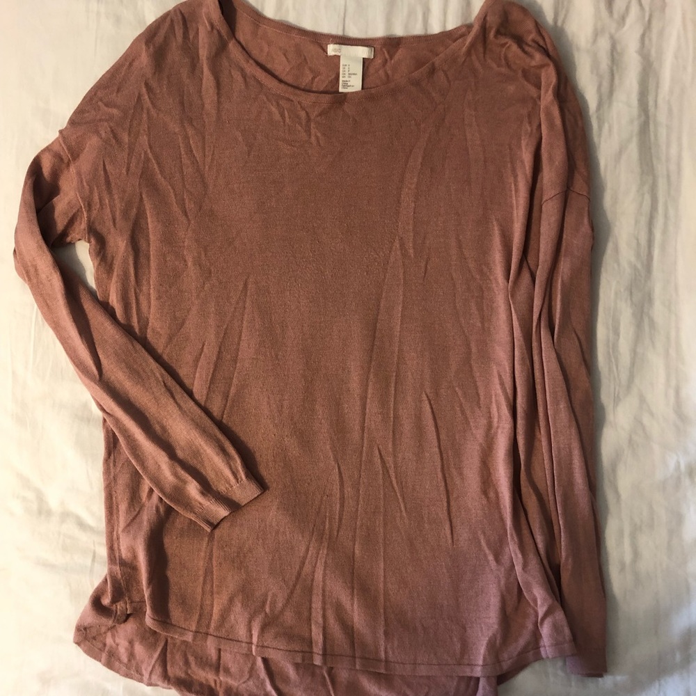 Light weight sweater